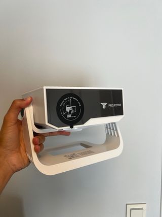 Proyector 1080P FULL HD NUEVO con apps instaladas