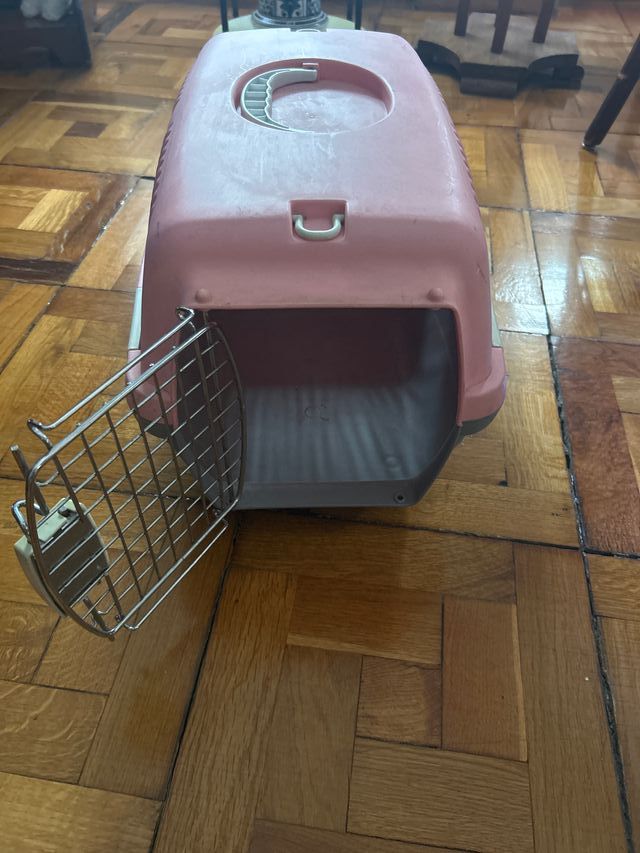 Transportín rosa para gatos