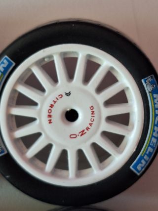 4 Ruedas Citroën 1/18 Michelin