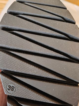Zapato MOH charol negro - cuña