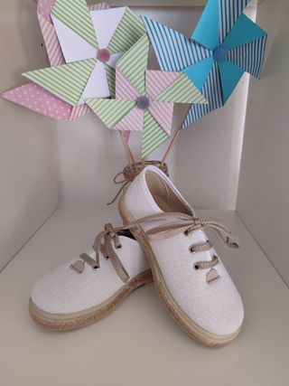 Zapatillas esparto blancas