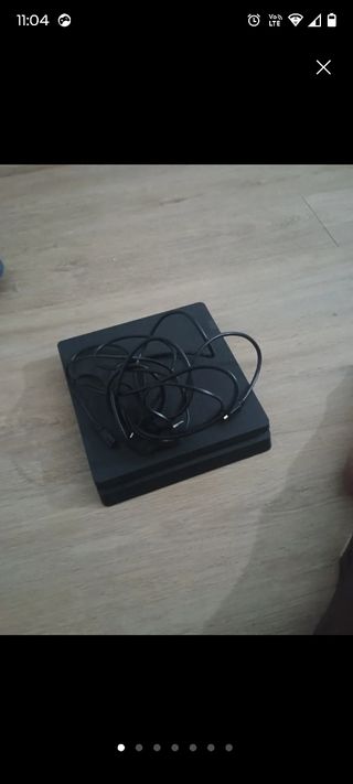 PS4 Slim (PlayStation 4) nera