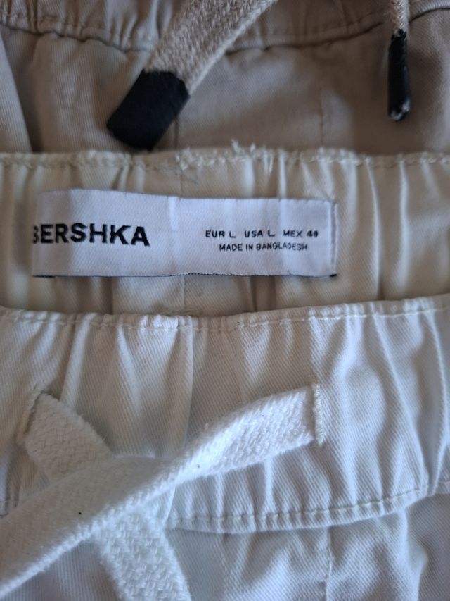 2 Pantalones Cargo Bershka - Beige/Blanco