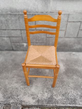 Mesa de cocina + 4 sillas
