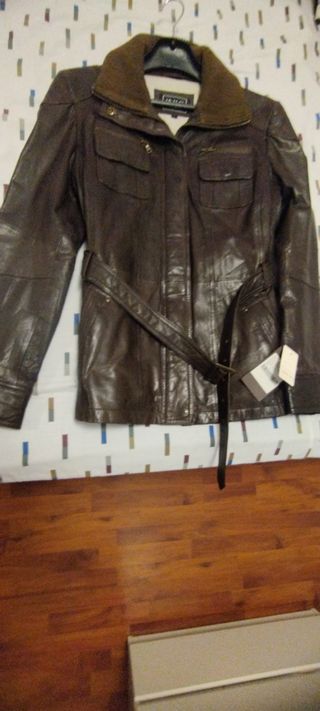 Cazadora cuero marrón
