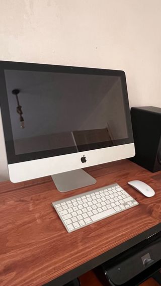 iMac 21.5" Core i5 (2011) - Plata + teclado+raton