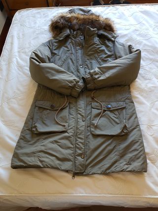 Parka Levis verde oliva mujer