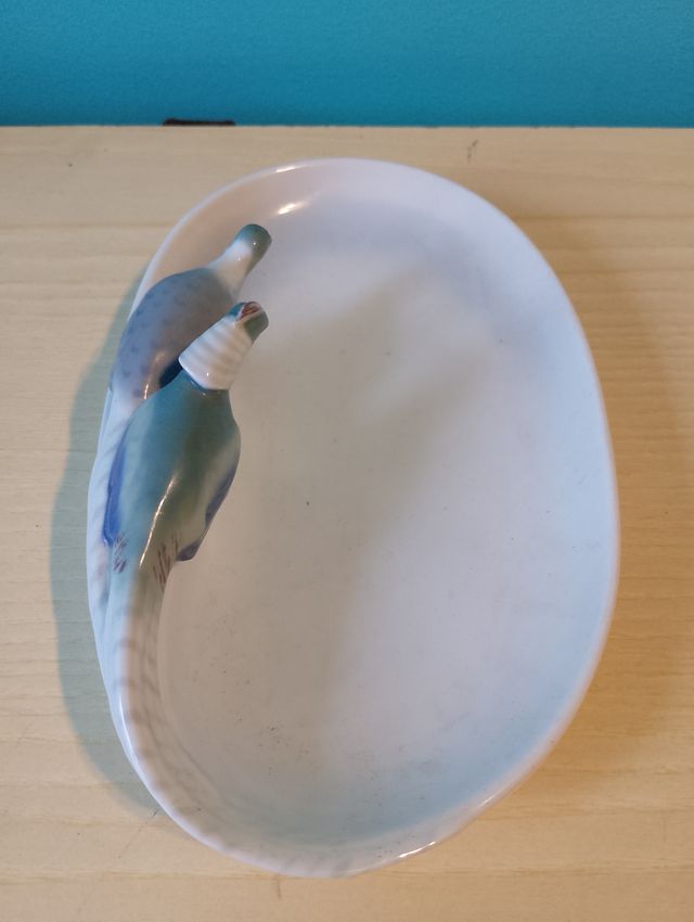 Piattino con volatili colorati, Metzler & Ortloff