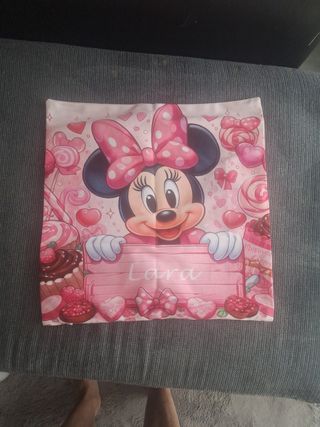 Funda cojín Minnie Mouse rosa