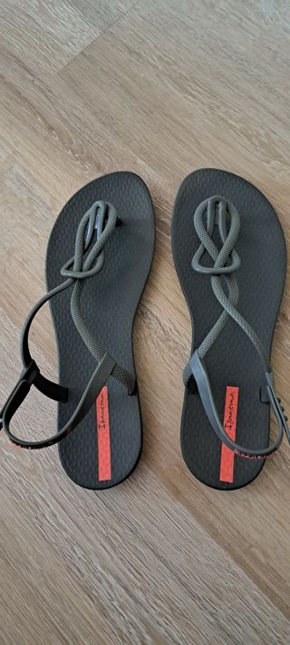 Sandalias Ipanema negras - nuevas