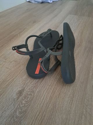 Sandalias Ipanema negras - nuevas