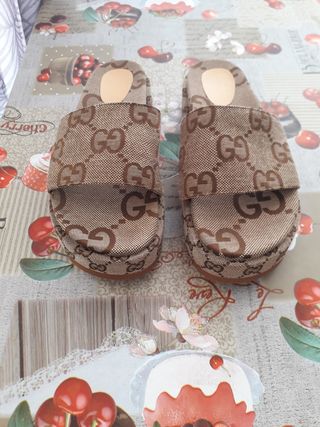 Chanclas Gucci Beige/Marrón - Talla 39