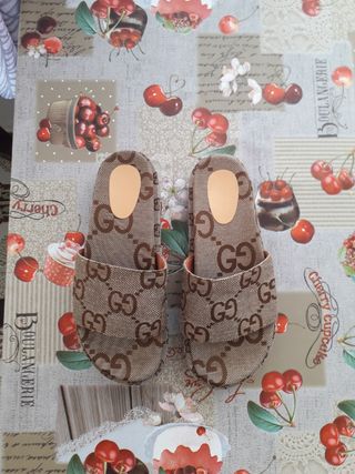 Chanclas Gucci Beige/Marrón - Talla 39
