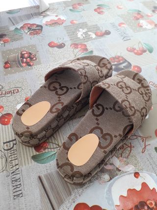Chanclas Gucci Beige/Marrón - Talla 39