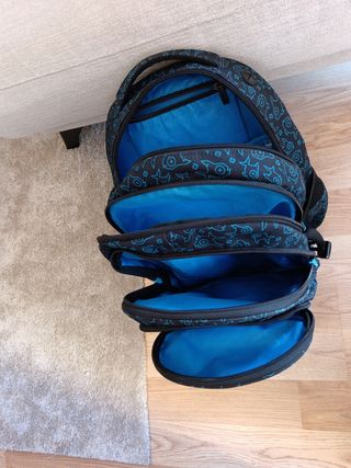 Mochila CoolPack - Negra con tiburones
