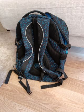Mochila CoolPack - Negra con tiburones