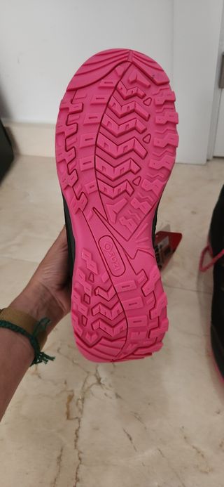 Botas Izas montaña mujer