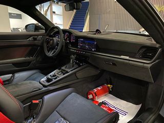 Porsche 911 Carrera GT3 RS 