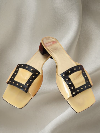 Sandali gialli vernice | taglia 38 | tacco 3 cm 