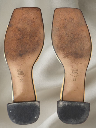 Sandali gialli vernice | taglia 38 | tacco 3 cm 