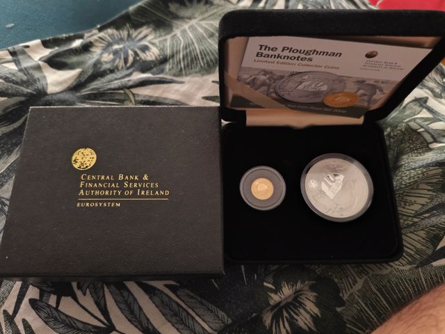 Juego Monedas Oro y plata Irlanda 2009 Labrador