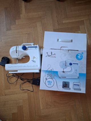 Máquina coser Mini 675 Jata