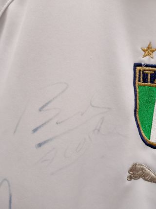 Maglia da calcio Italia Puma autografata tg L