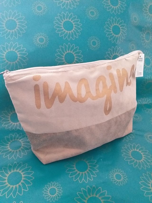 Neceser beige con detalle dorado - Imagine