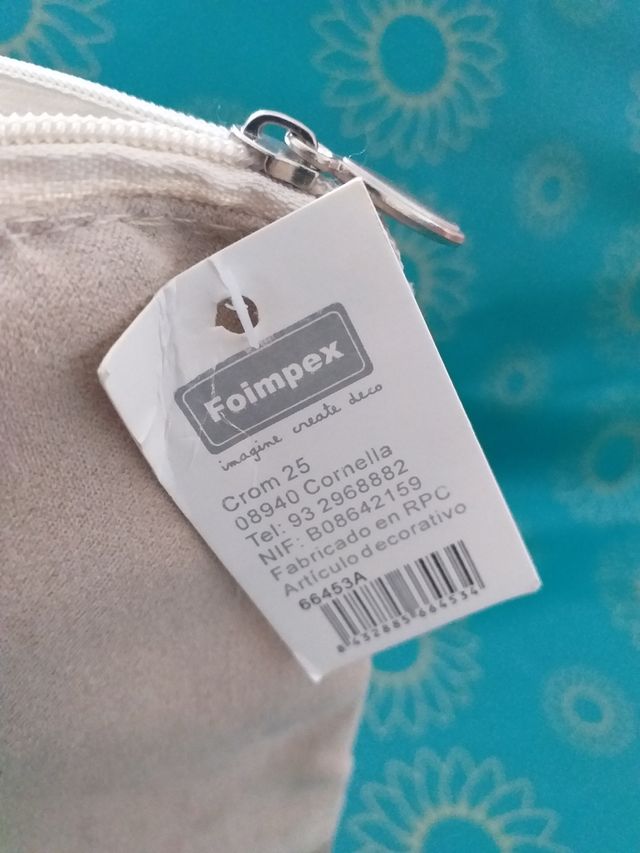 Neceser beige con detalle dorado - Imagine