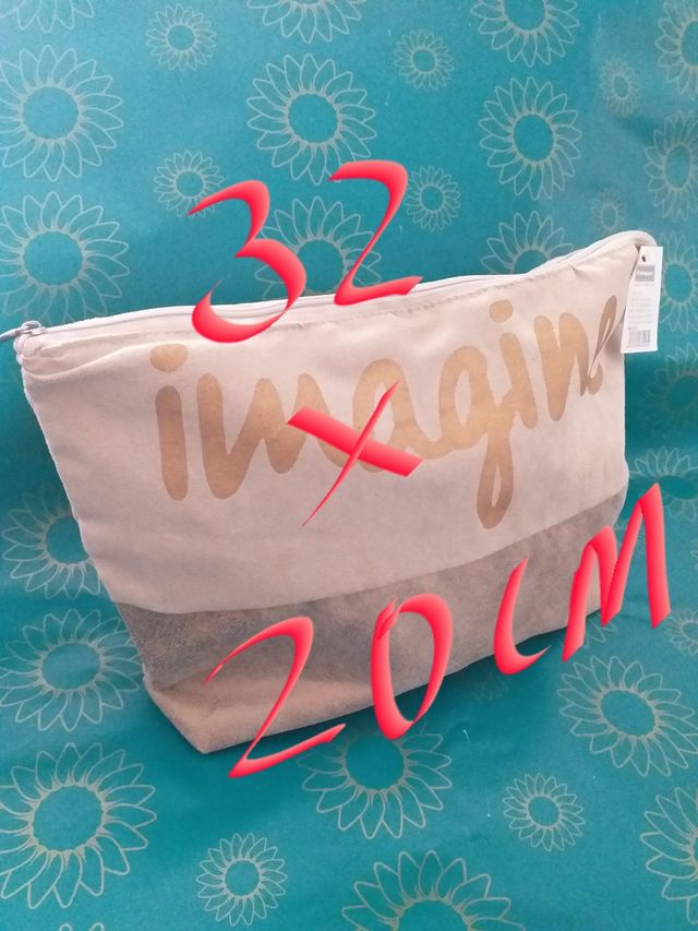 Neceser beige con detalle dorado - Imagine