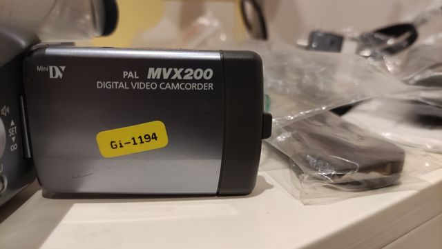 Videocámara Canon MVX200 - Gris