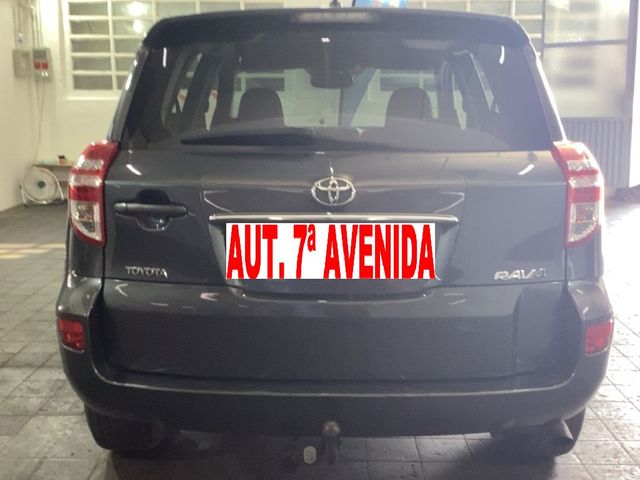 Toyota RAV4 2011