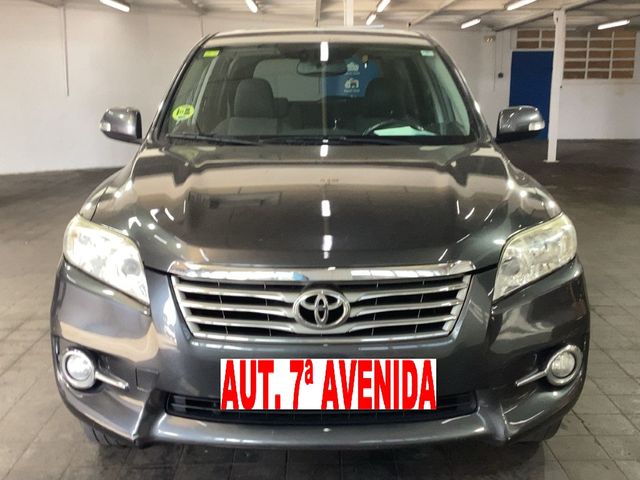Toyota RAV4 2011
