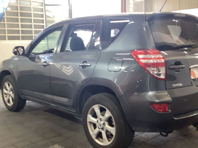 Toyota RAV4 2011