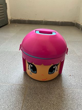 Cabeza infantil Pin y Pon llena de muñecos 
