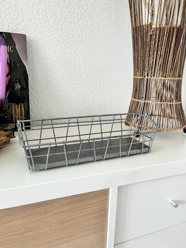 Cesta metálica gris - organizador