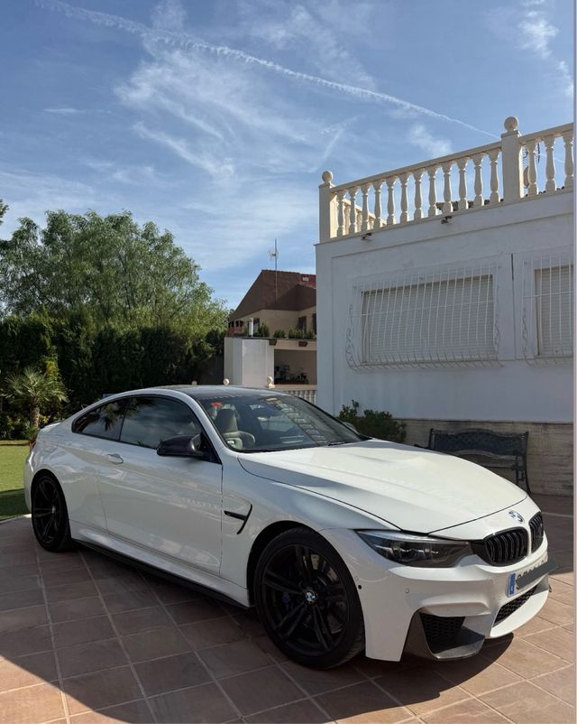 BMW M4 compett 2018 40 mil km 