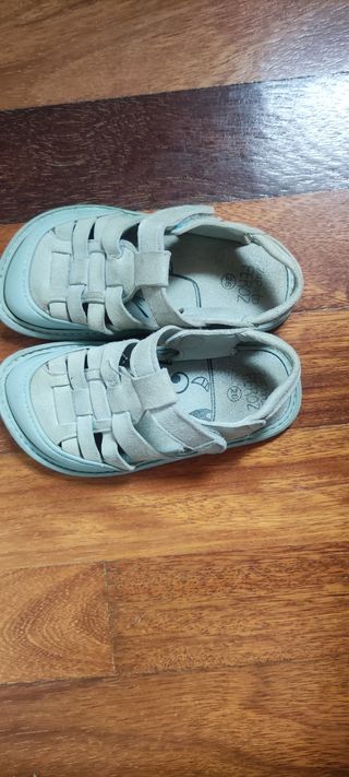Sandalias niño, talla 26