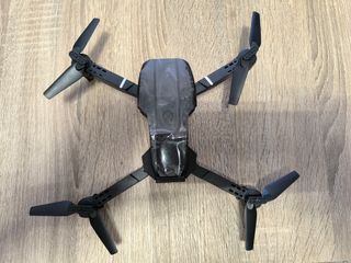 Dron plegable con 2 cámaras estabilizacion auto