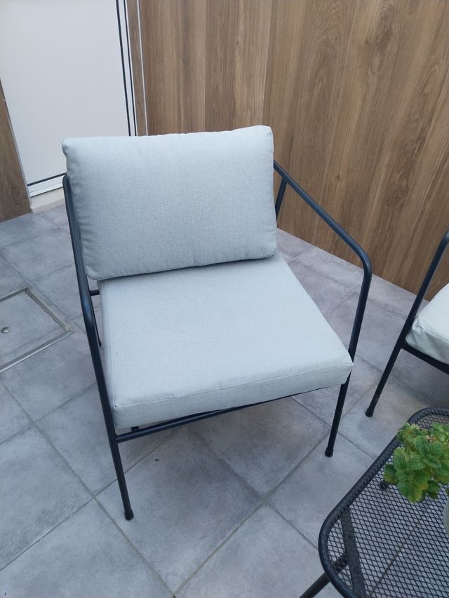 Conjunto jardín - Mesa+2 sillones