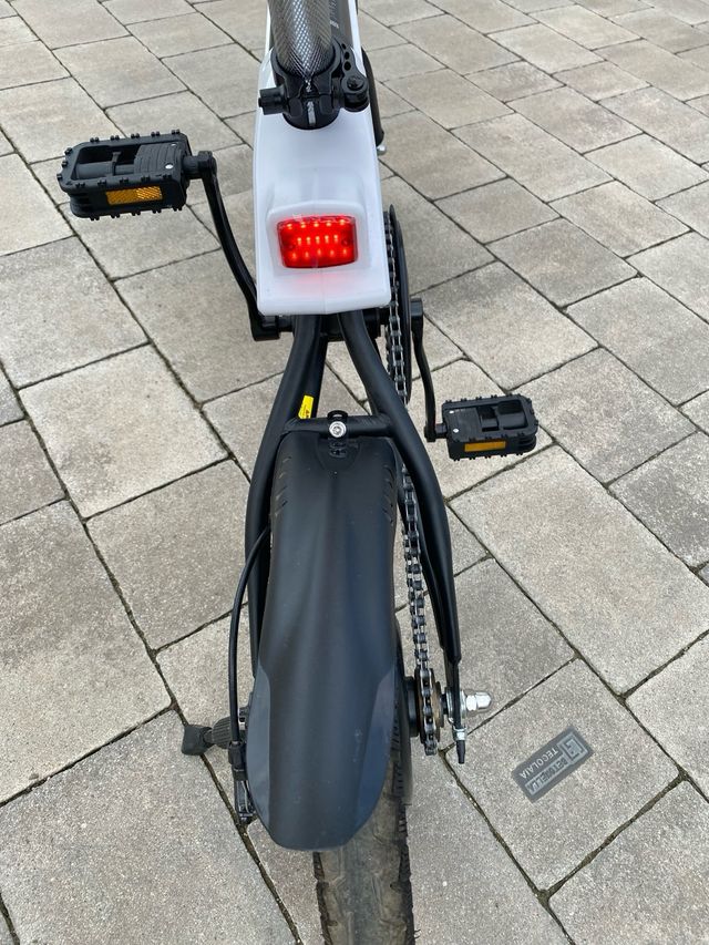 Bicicletta elettrica pieghevole A02