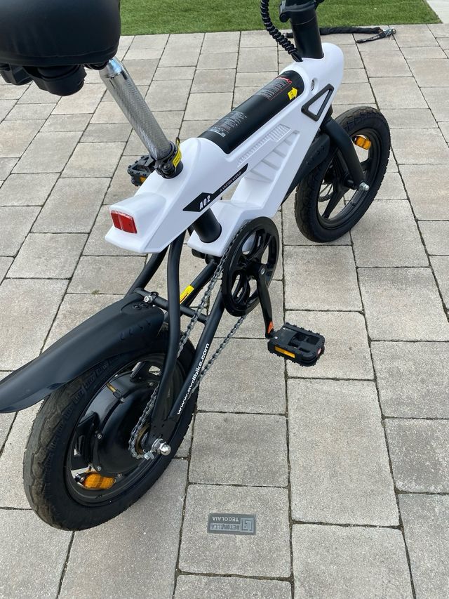 Bicicletta elettrica pieghevole A02