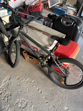 BMX negra usada