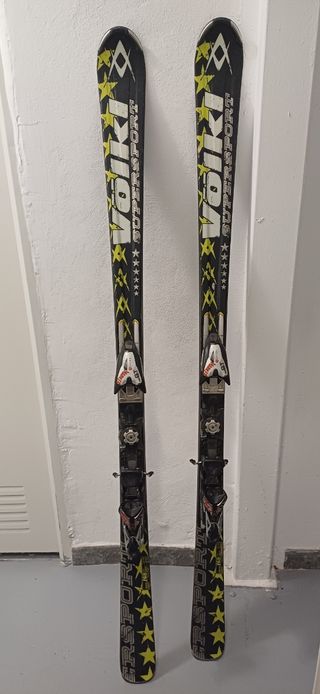 Esquís Volkl Supersport 163cm.las suelas repasadas