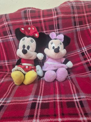 2 Peluches Minnie Mouse
