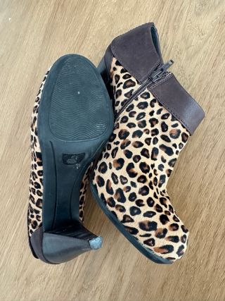 Botines Laurel leopardo -talla 39