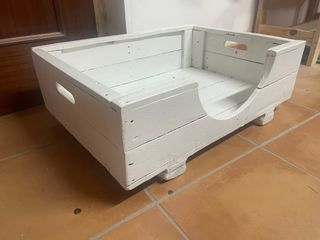 CAMA DE MADERA PARA PERROS