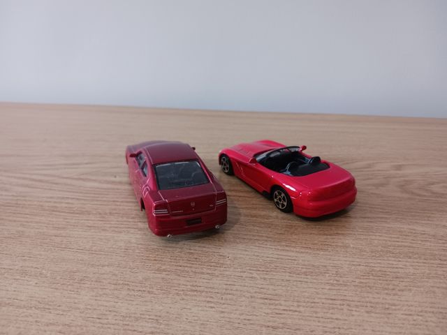 2 Modellini auto Dodge: Charger & Viper