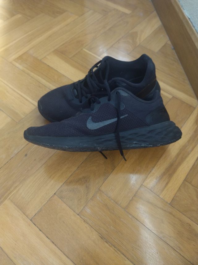 Zapatillas Nike negras 42