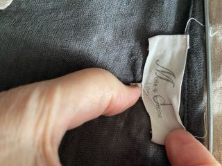 Vestido sin mangas de lino gris-dorado 
